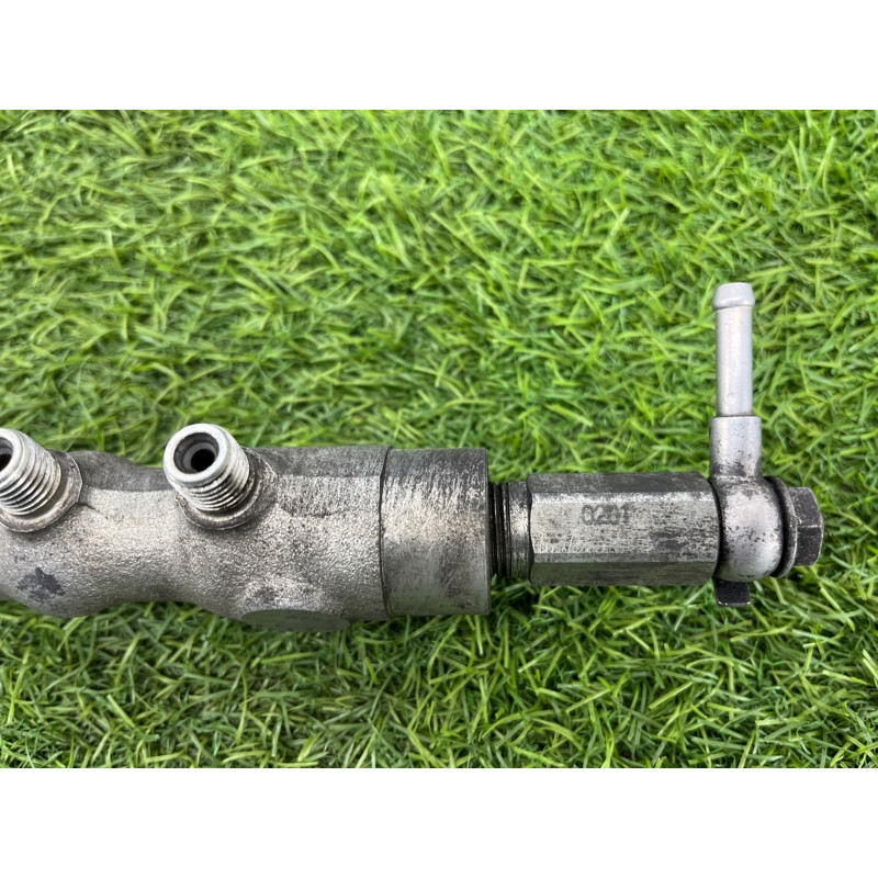 Топливная рампа (топливная система) Subaru Forester SH 2008 2.0 16670AA000