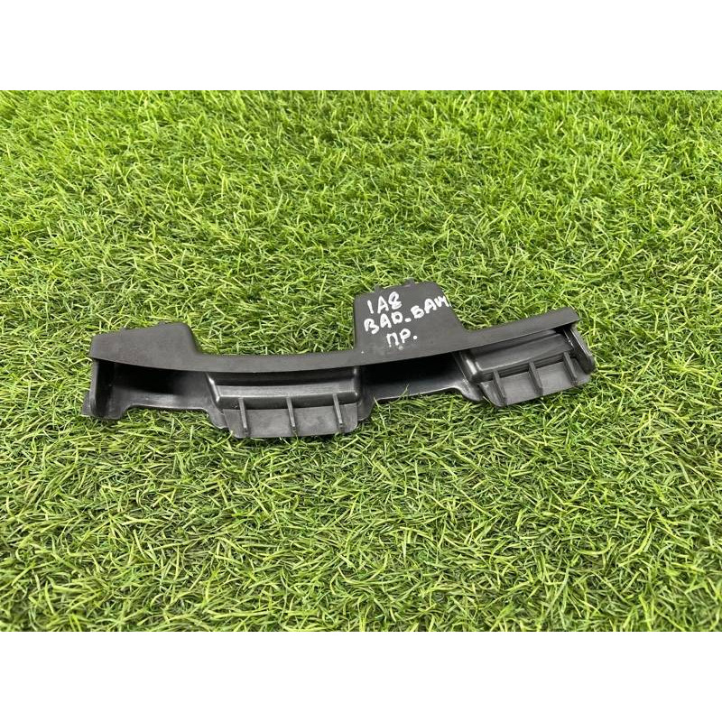 Крепление бампера (кузов и элементы) AUDI A8 D4 2011 4,2 4H0807366A