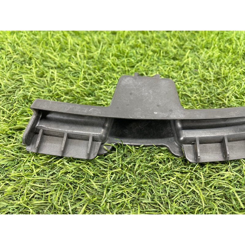 Крепление бампера (кузов и элементы) AUDI A8 D4 2011 4,2 4H0807365A