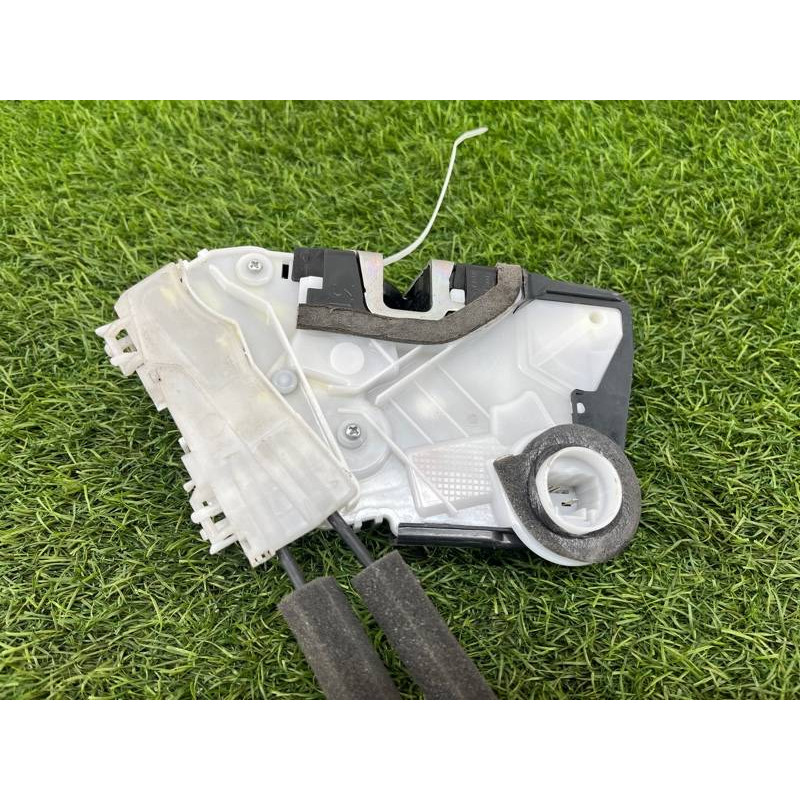 Замок дверей (кузов і елементи) Subaru Forester SK 2020 2.5 61032SJ150