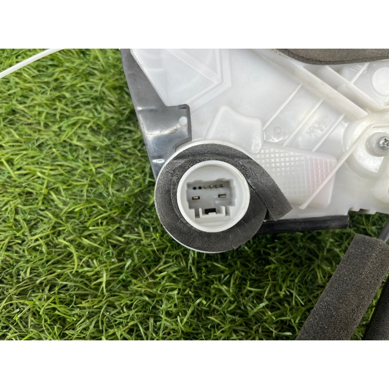 Замок дверей (кузов і елементи) Subaru Forester SK 2020 2.5 61032SJ140