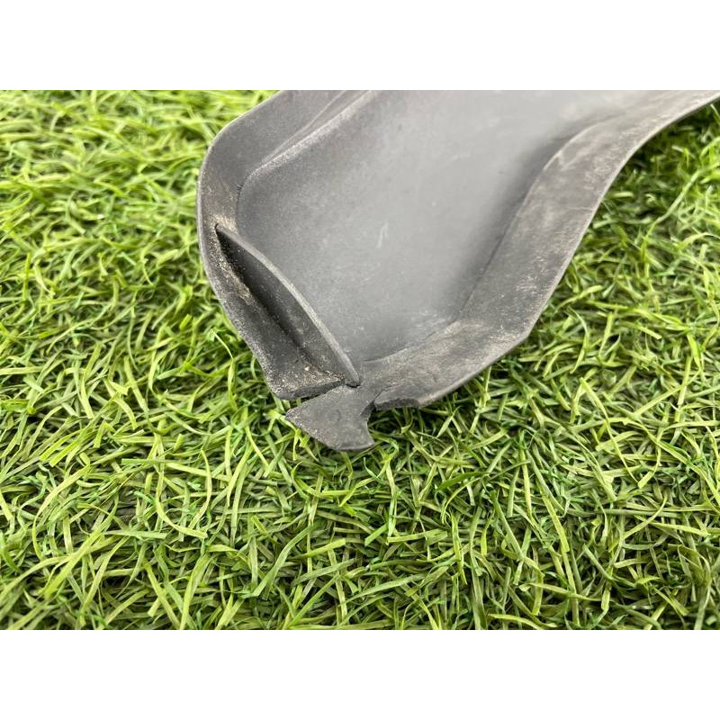 Уплотнитель крыла (кузов и элементы) AUDI A4 B9 2017 2.0L 8W0821112