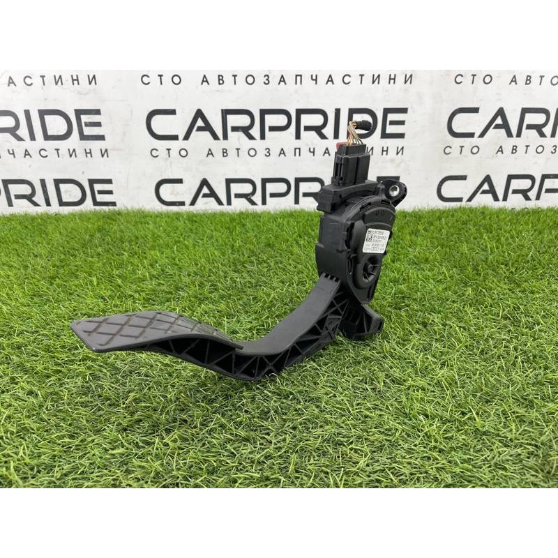 Педаль газа (электрика двигателя) Audi Q5 8R 2012 3.2 CALB 8K1723523A