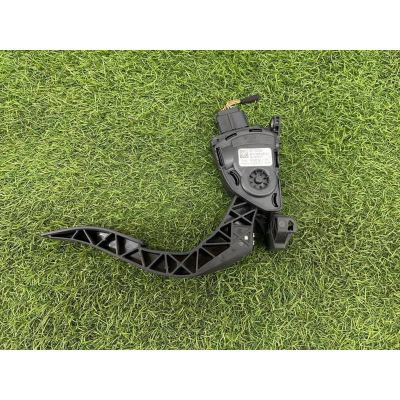 Педаль газа (электрика двигателя) Audi Q5 8R 2012 3.2 CALB 8K1723523A