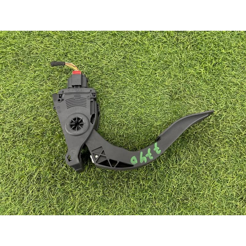 Педаль газа (электрика двигателя) Audi Q5 8R 2012 3.2 CALB 8K1723523A