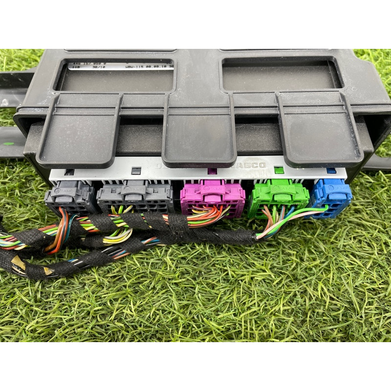 Блок управления подвеской (электрика / блок управления) AUDI A8 D4 2011 4,2 4H0907553B