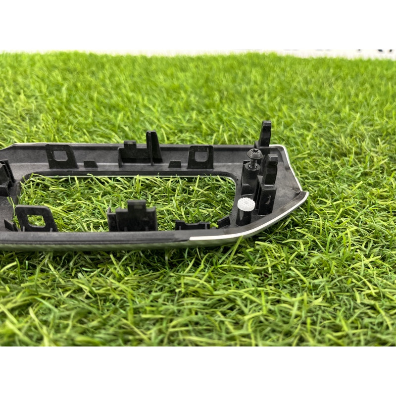 Декоративная накладка торпедо (салон) Audi A5 F5 2019 2.0 TFSI 8W1853189P2AL