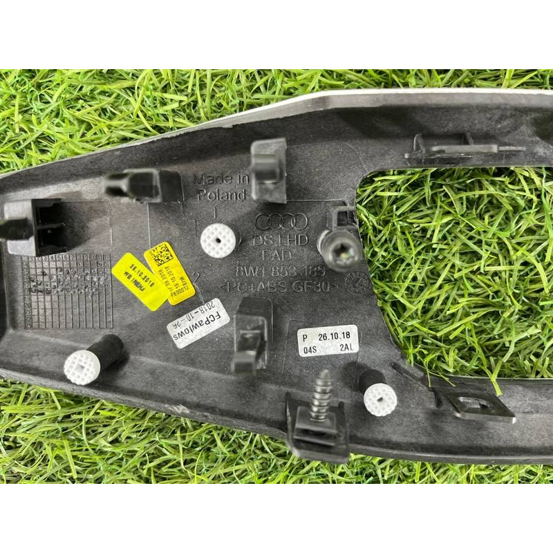 Декоративная накладка торпедо (салон) Audi A5 F5 2019 2.0 TFSI 8W1853189P2AL