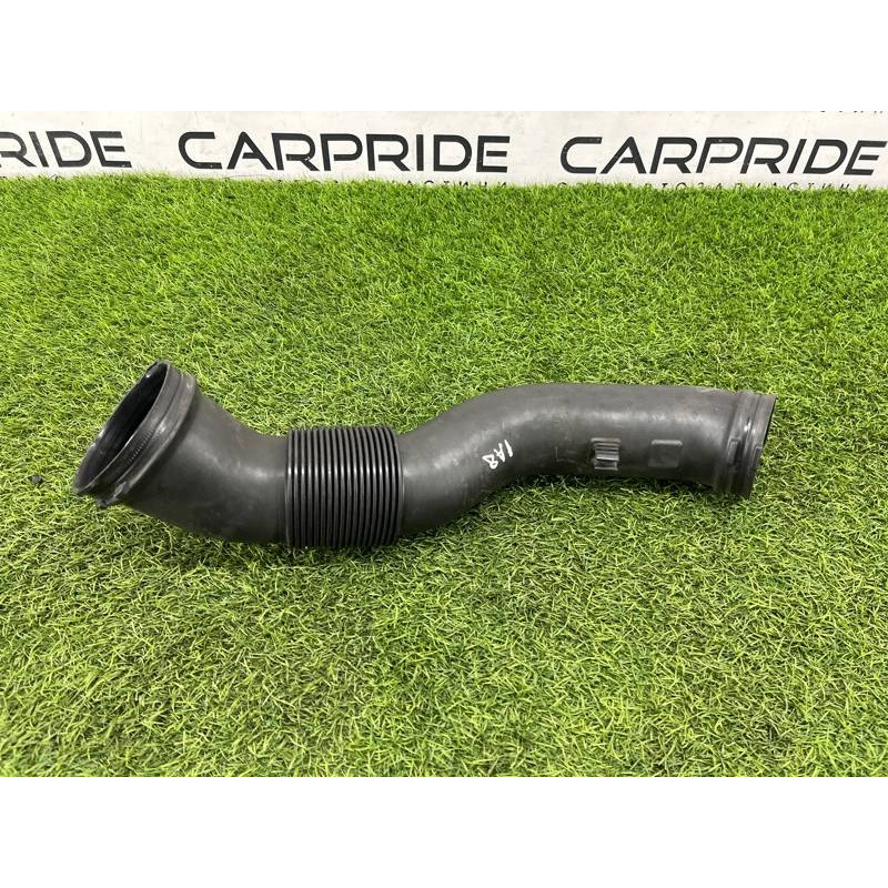 Патрубок воздушного фильтра (впускная система) AUDI A8 D4 2011 4,2 4H0129615D