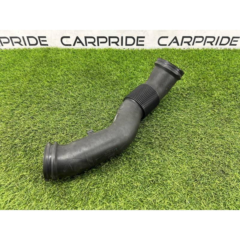 Патрубок воздушного фильтра (впускная система) AUDI A8 D4 2011 4,2 4H0129615D