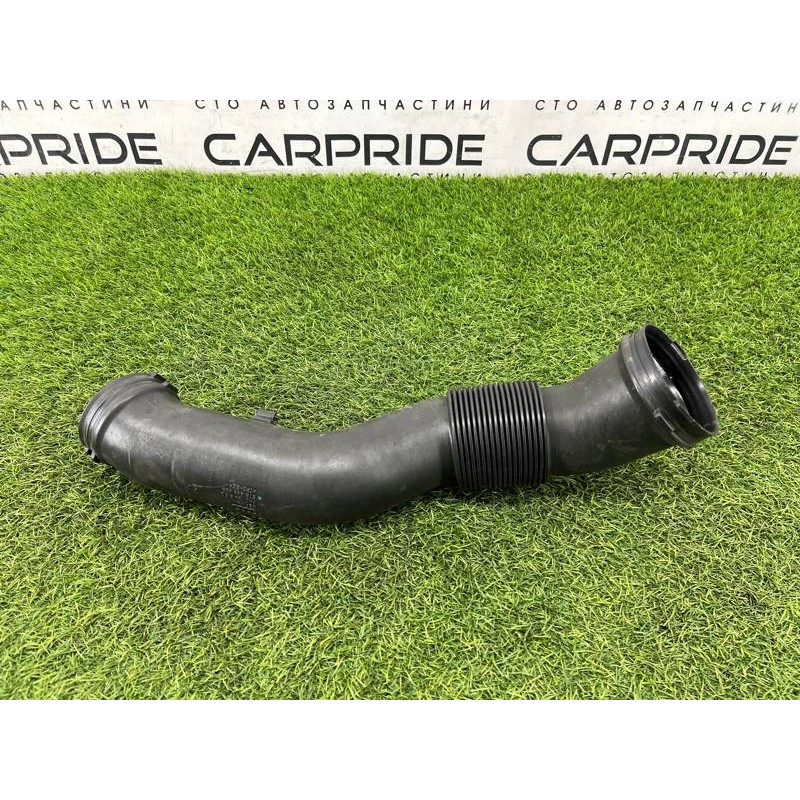 Патрубок воздушного фильтра (впускная система) AUDI A8 D4 2011 4,2 4H0129615D