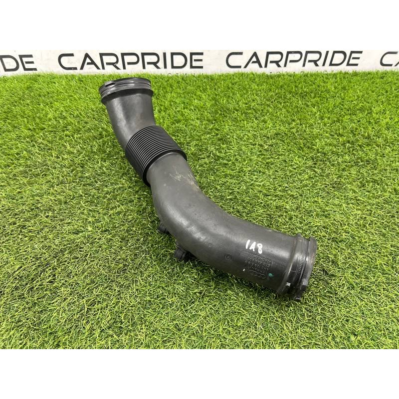 Патрубок воздушного фильтра (впускная система) AUDI A8 D4 2011 4,2 4H0129616G