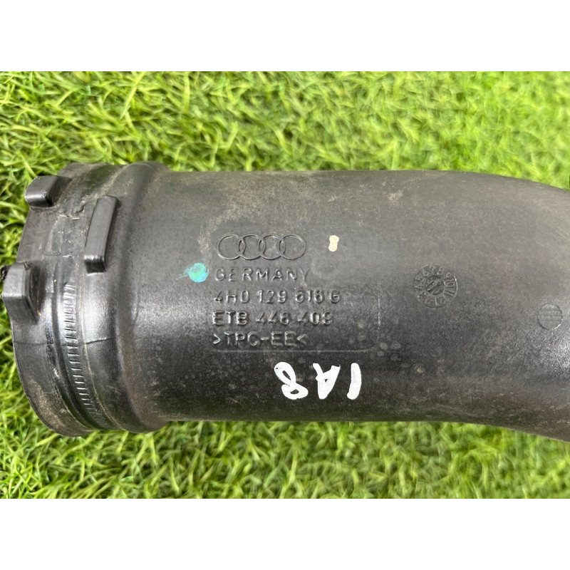 Патрубок воздушного фильтра (впускная система) AUDI A8 D4 2011 4,2 4H0129616G