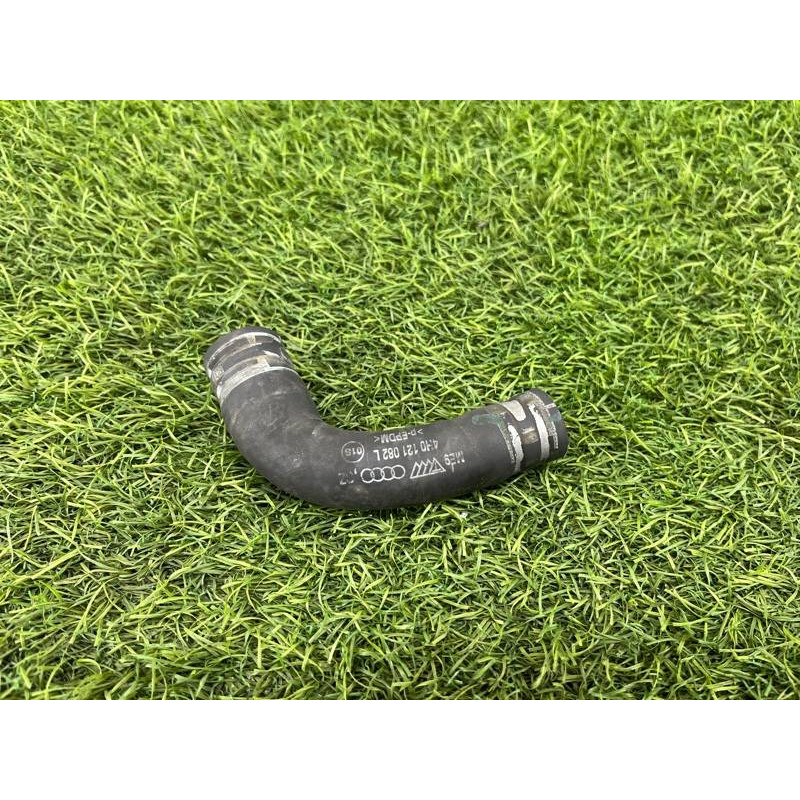 Патрубок (система охлаждения) AUDI A8 D4 2011 4,2 4H0121082L