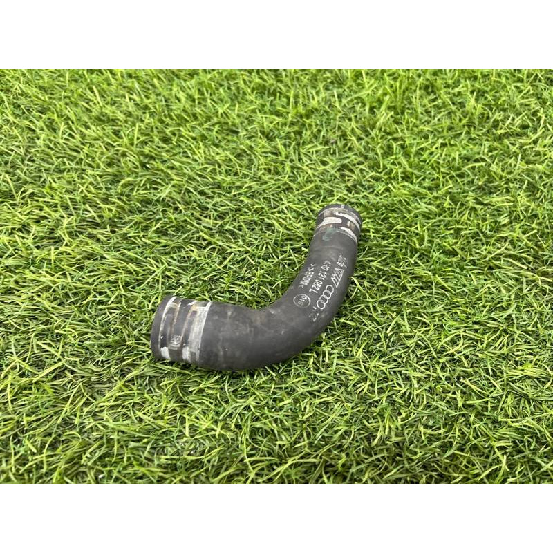 Патрубок (система охлаждения) AUDI A8 D4 2011 4,2 4H0121082L