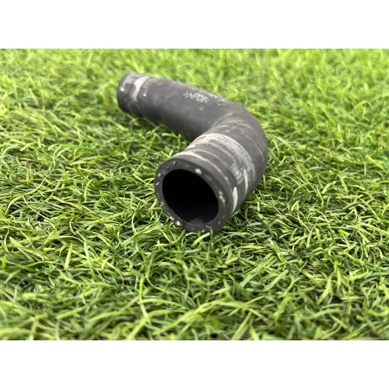 Патрубок (система охлаждения) AUDI A8 D4 2011 4,2 4H0121082L