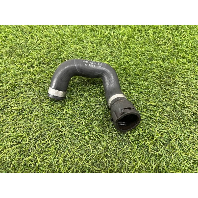 Патрубок (система охлаждения) AUDI A8 D4 2011 4,2 4H0819334J