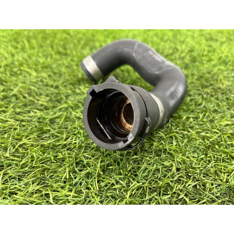 Патрубок (система охлаждения) AUDI A8 D4 2011 4,2 4H0819334J