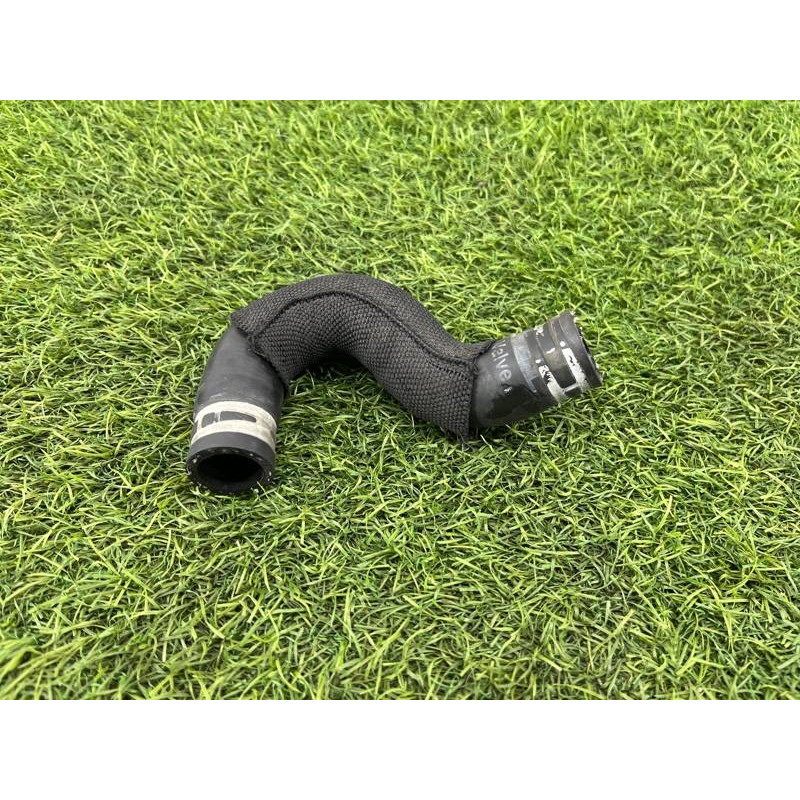 Патрубок (система охлаждения) AUDI A8 D4 2011 4,2 4H0121056G