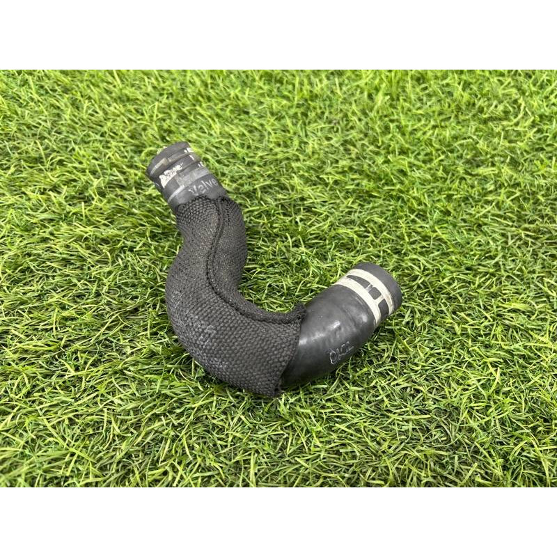 Патрубок (система охлаждения) AUDI A8 D4 2011 4,2 4H0121056G