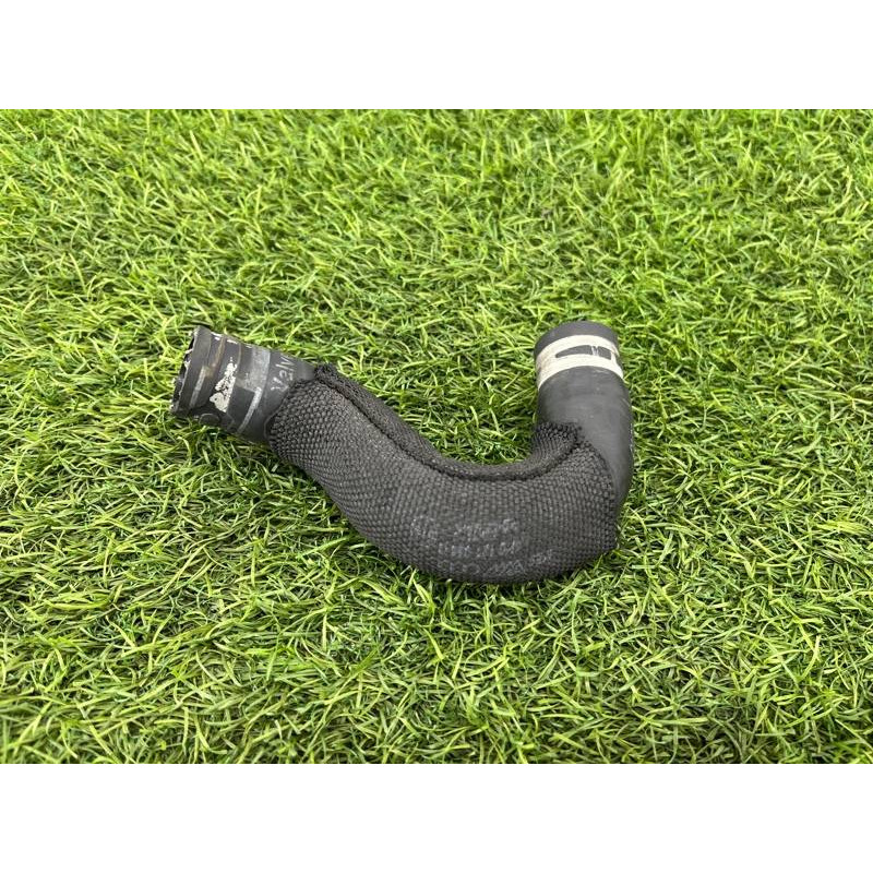 Патрубок (система охлаждения) AUDI A8 D4 2011 4,2 4H0121056G