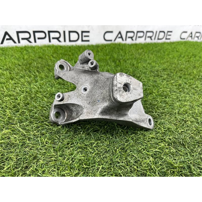 Кронштейн двигателя (кронштейны двигателя) AUDI A8 D4 2011 4,2 4H0199307AC