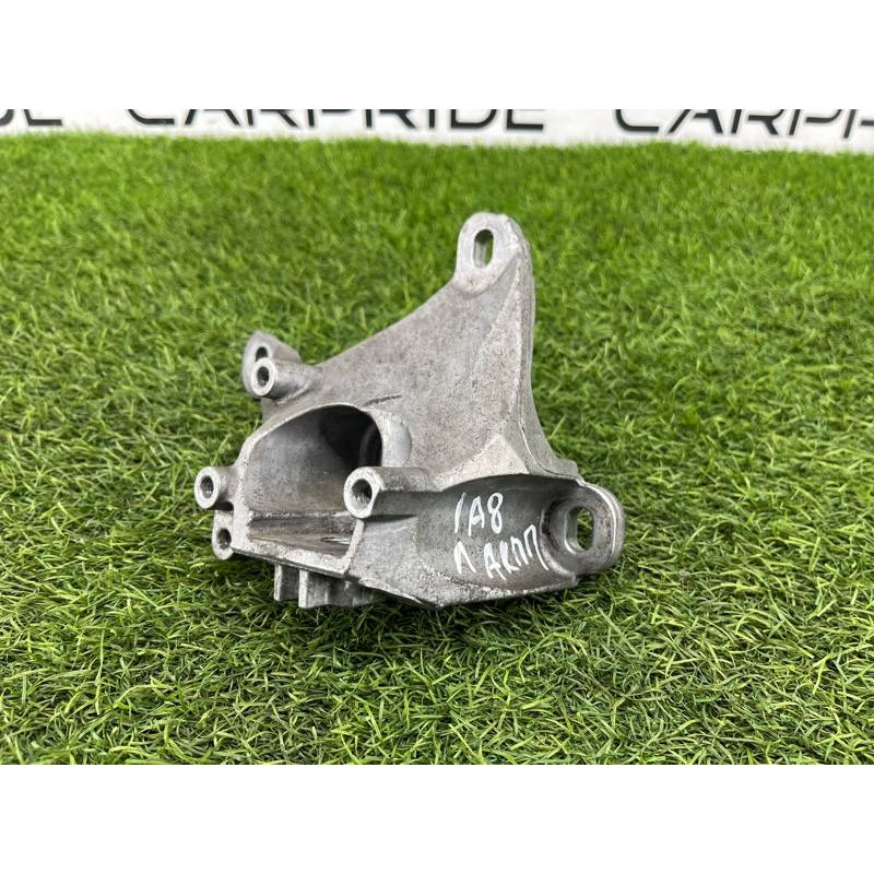 Кронштейн КПП (трансмиссия) AUDI A8 D4 2011 4,2 4H0399113E