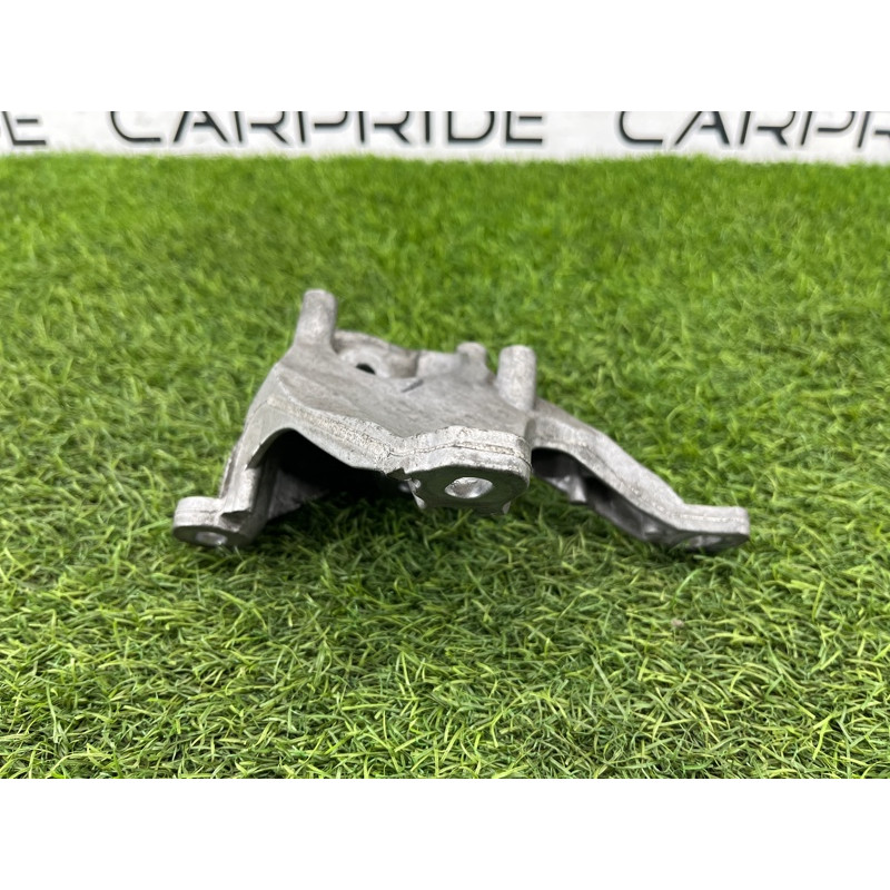 Кронштейн КПП (трансмиссия) AUDI A8 D4 2011 4,2 4H0399113E