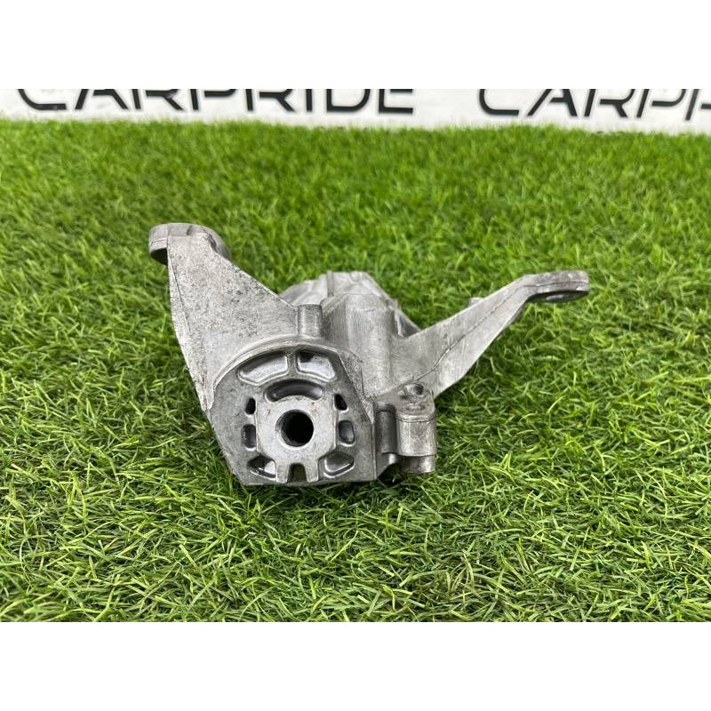 Кронштейн КПП (трансмиссия) AUDI A8 D4 2011 4,2 4H0399113E