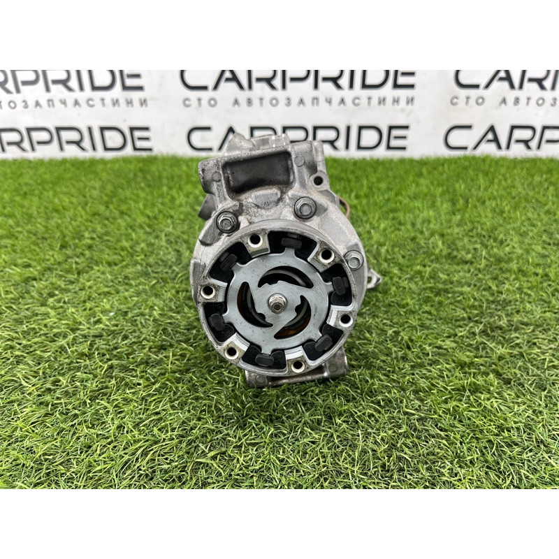 Компрессор кондиционера (отопление и кондиционирование) AUDI A8 D4 2011 4,2 4H0260805G