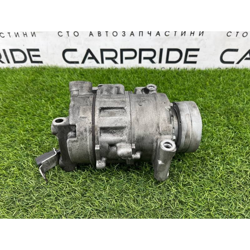Компрессор кондиционера (отопление и кондиционирование) AUDI A8 D4 2011 4,2 4H0260805G