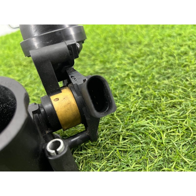 Коллектор впускной (впускная система) AUDI A8 D4 2011 4,2 079133110AS