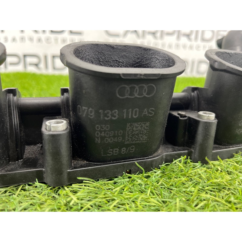 Коллектор впускной (впускная система) AUDI A8 D4 2011 4,2 079133110AS