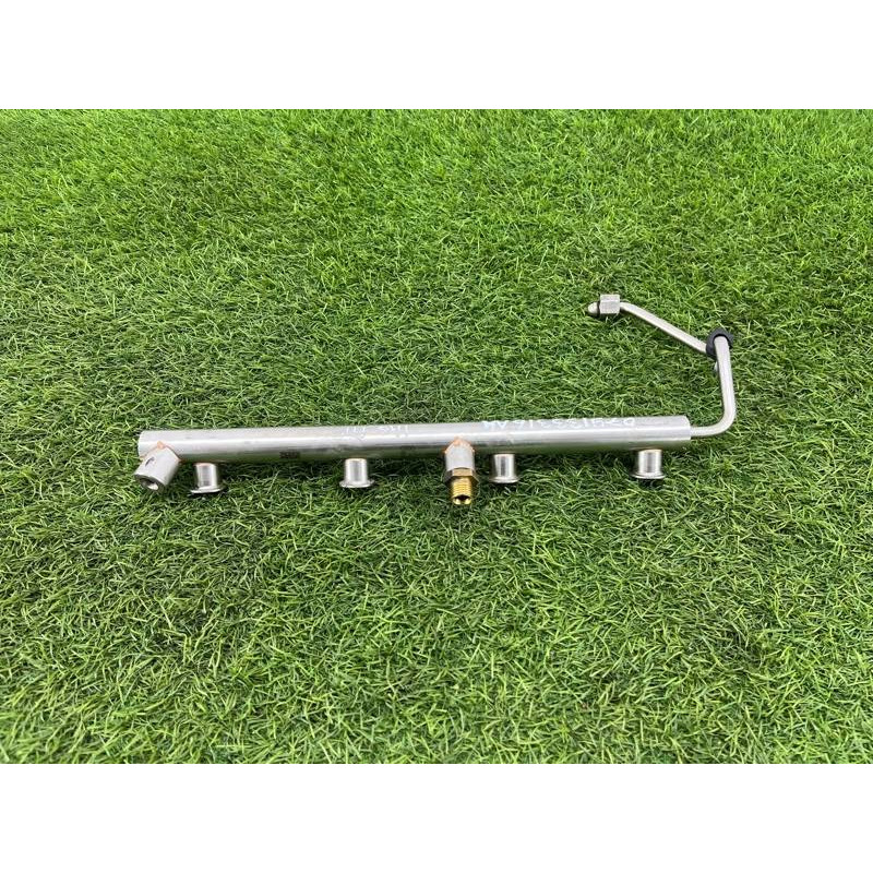 Топливная рампа (топливная система) AUDI A8 D4 2011 4,2 079133316AM