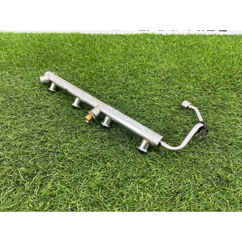 Топливная рампа (топливная система) AUDI A8 D4 2011 4,2 079133316AM