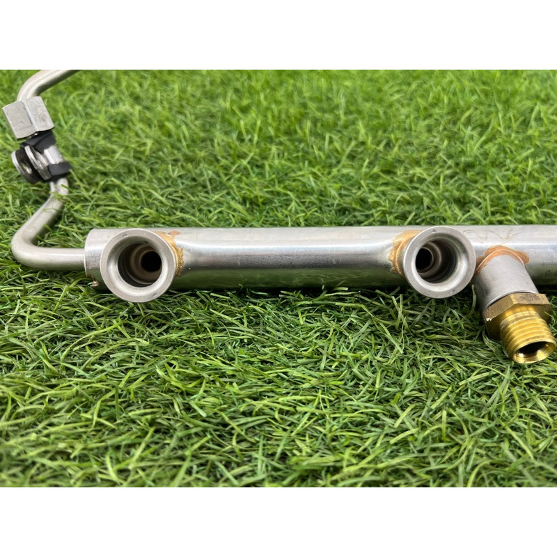 Топливная рампа (топливная система) AUDI A8 D4 2011 4,2 079133316AM