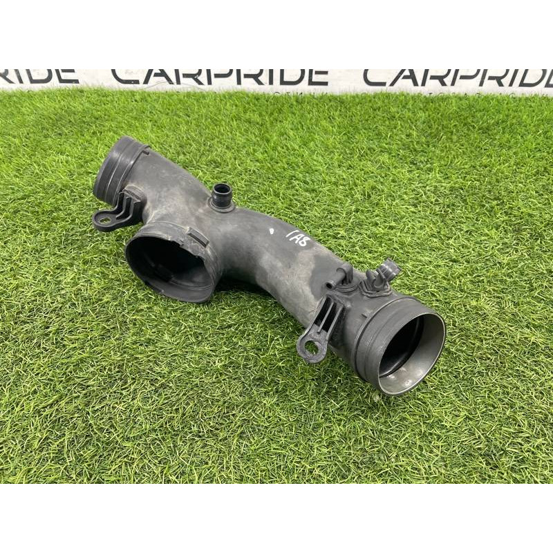 Патрубок воздушного фильтра (впускная система) AUDI A8 D4 2011 4,2 4H0129711D