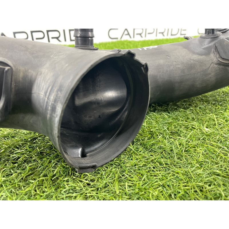 Патрубок воздушного фильтра (впускная система) AUDI A8 D4 2011 4,2 4H0129711D