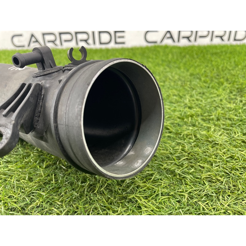 Патрубок воздушного фильтра (впускная система) AUDI A8 D4 2011 4,2 4H0129711D