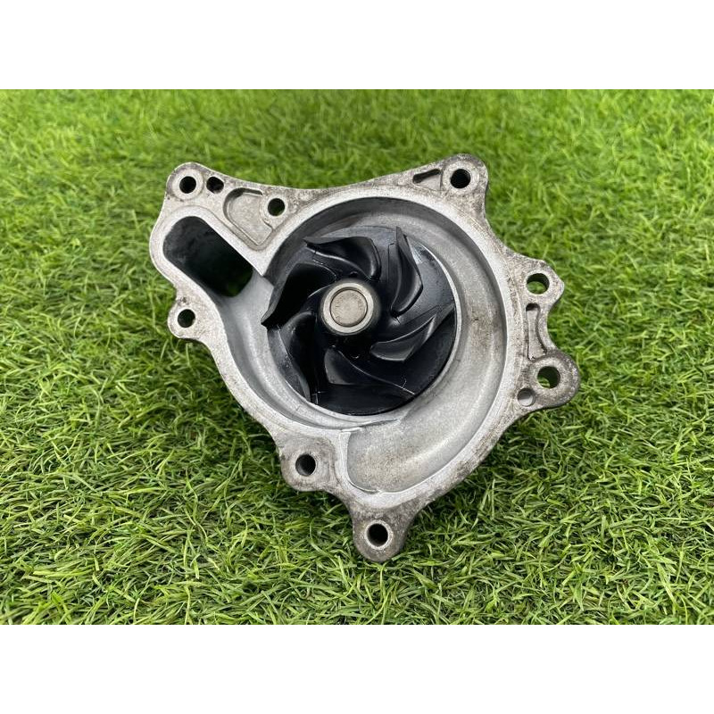 Помпа (система охлаждения) AUDI A8 D4 2011 4,2 079121014F