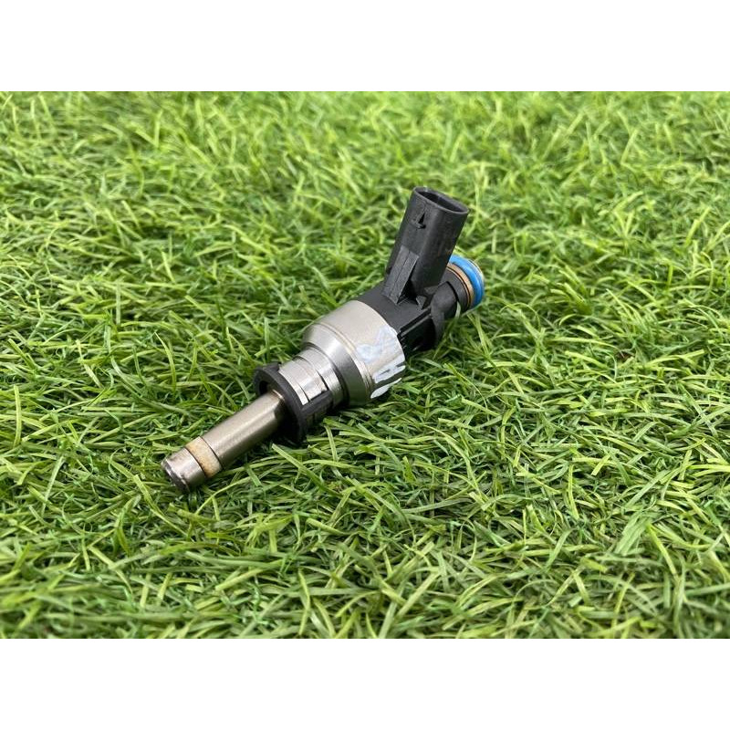 Форсунка топливная (топливная система) AUDI A8 D4 2011 4,2 079906036G