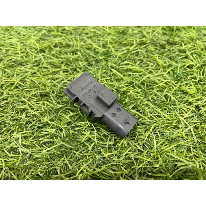 Датчик давления (электрика / датчики) AUDI A8 D4 2011 4,2 06E906052