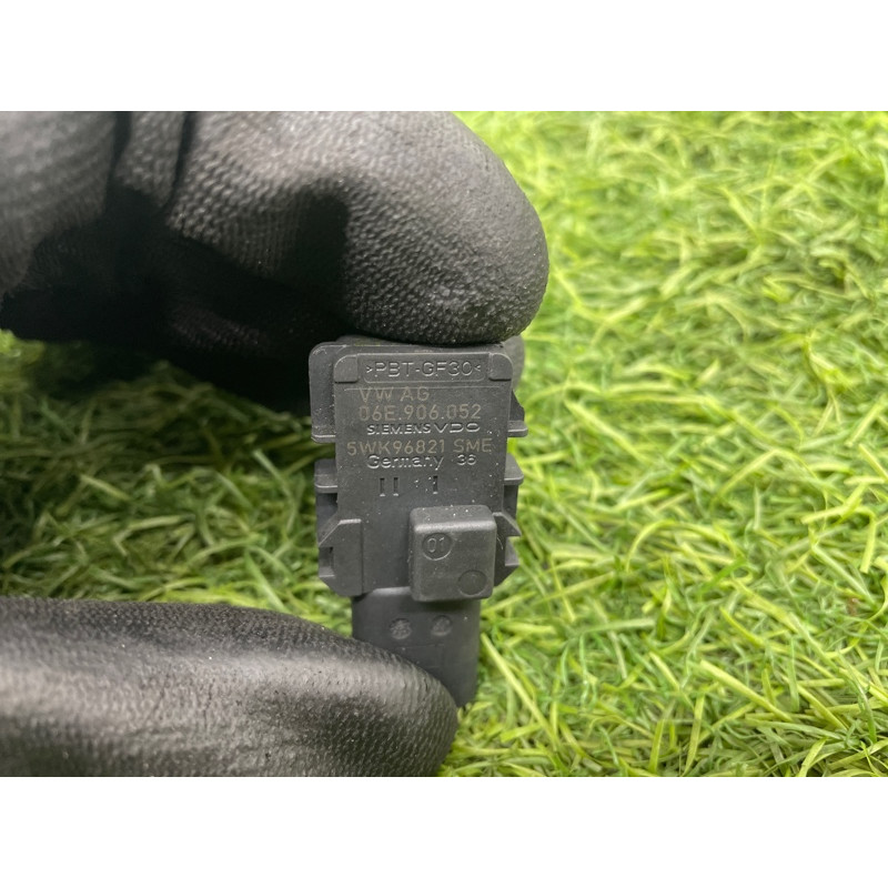 Датчик давления (электрика / датчики) AUDI A8 D4 2011 4,2 06E906052
