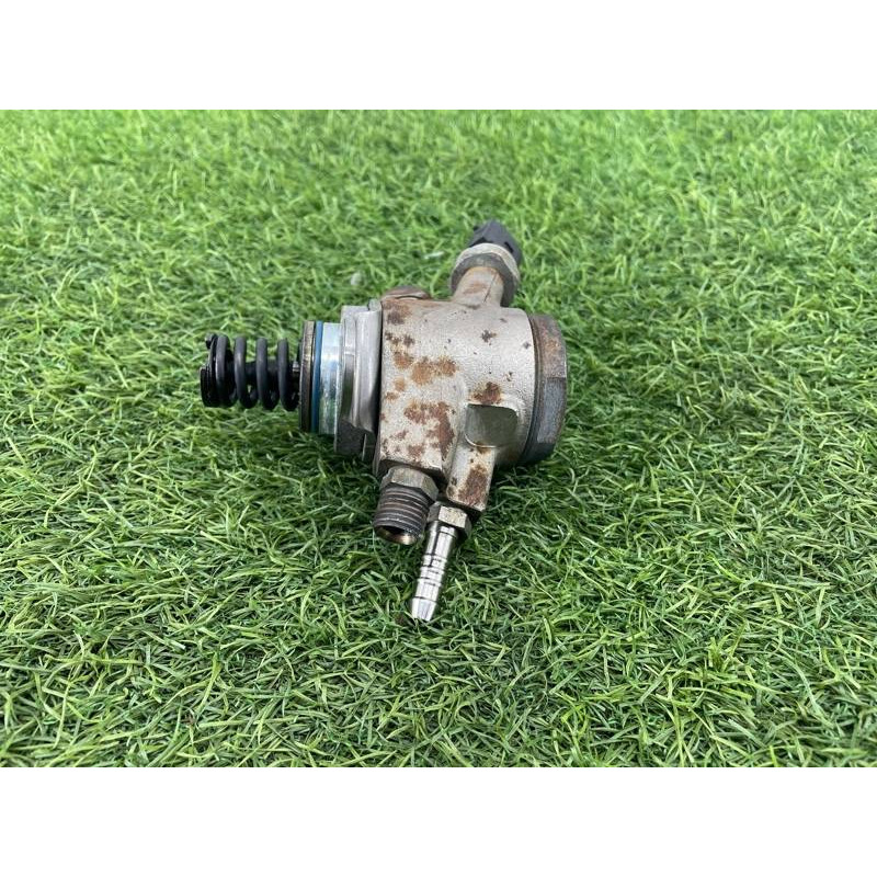 ТНВД (топливная система) Audi Q5 8R 2012 3.2 CALB 06E127025Q