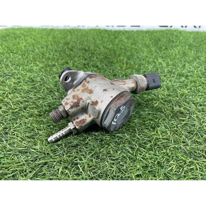 ТНВД (топливная система) Audi Q5 8R 2012 3.2 CALB 06E127025Q