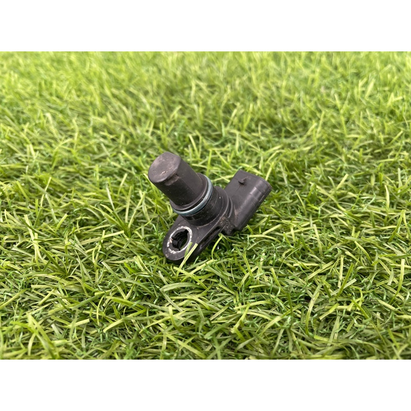 Датчик положения распредвала (электрика двигателя) Audi Q5 8R 2012 3.2 CALB 07L905163B