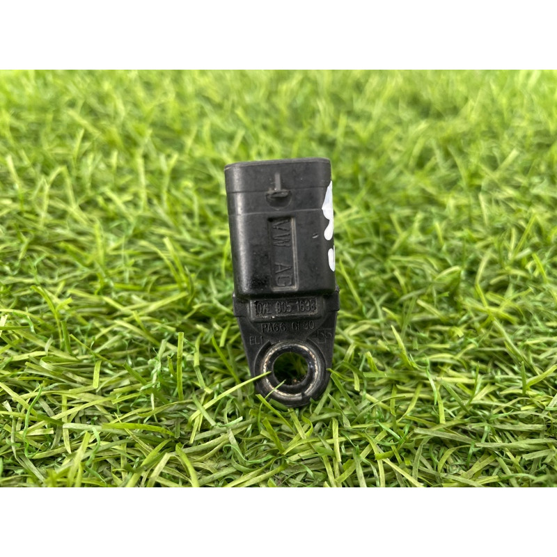 Датчик положения распредвала (электрика двигателя) Audi Q5 8R 2012 3.2 CALB 07L905163B