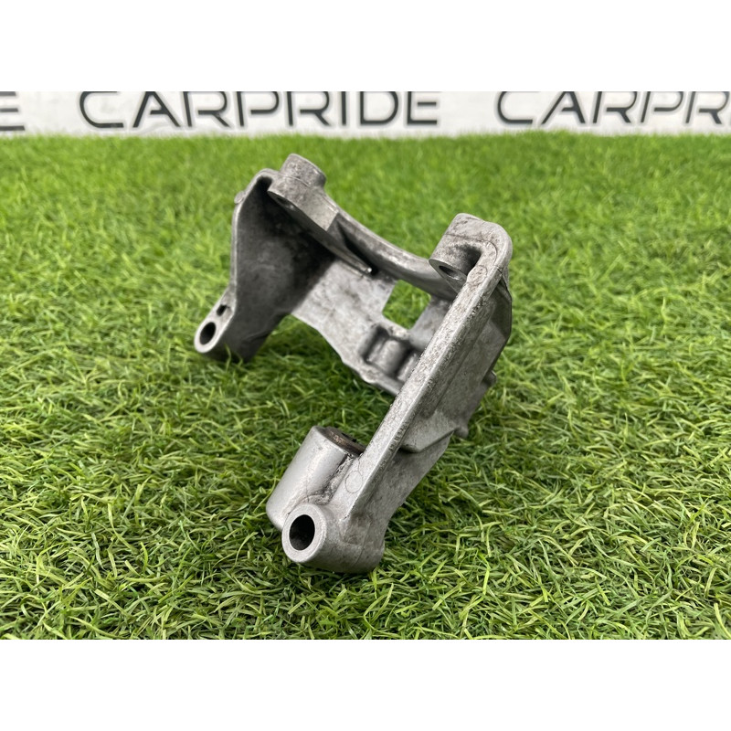 Кронштейн насоса гидроусилителя (кронштейны двигателя) Audi Q5 8R 2012 3.2 CALB 06E145393E