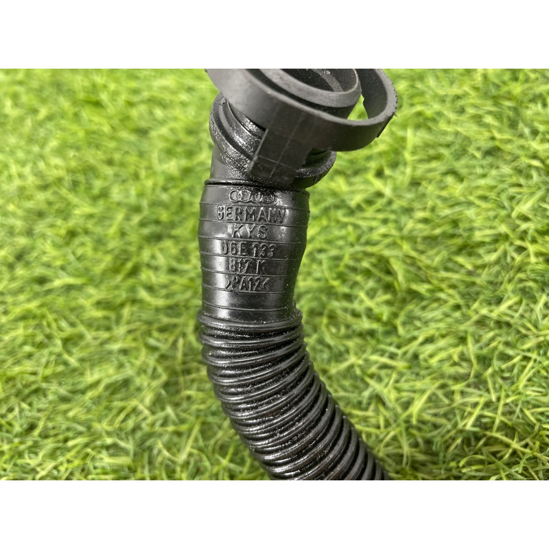 Трубка насоса вторичного воздуха (двигатель и элементы) Audi Q5 8R 2012 3.2 CALB 06E133817K