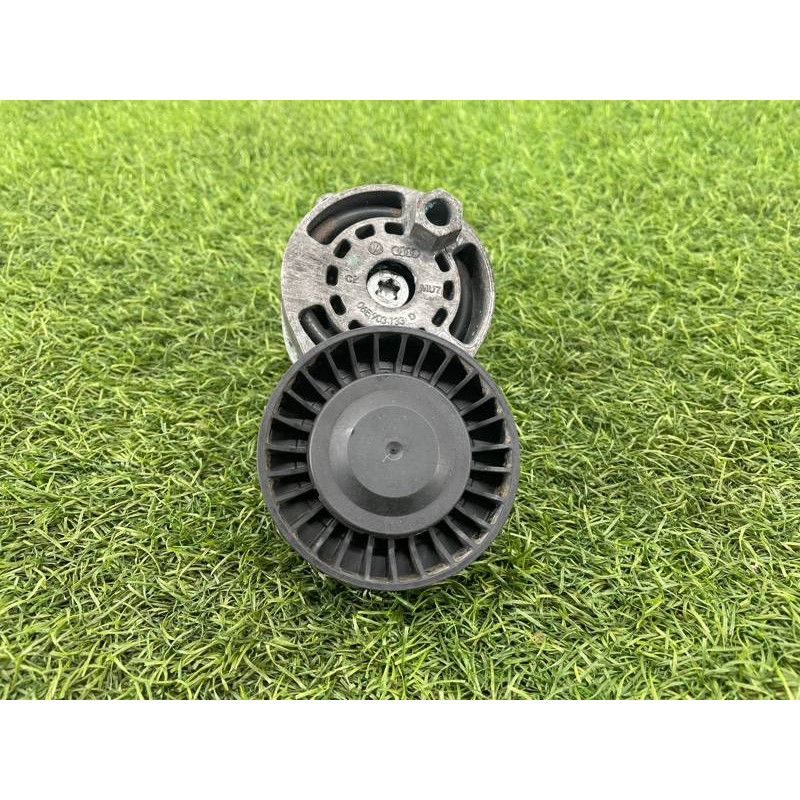 Ролик натяжной (двигатель и элементы) Audi Q5 8R 2012 3.2 CALB 06E903133Q